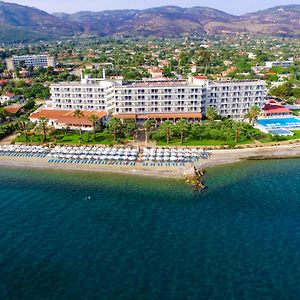 Calamos Beach Family Club